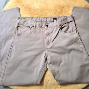 Cremieux Men's Light Gray Straight Jeans